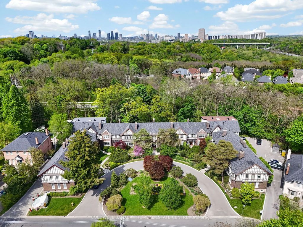 93b Douglas Crescent B, Toronto C11