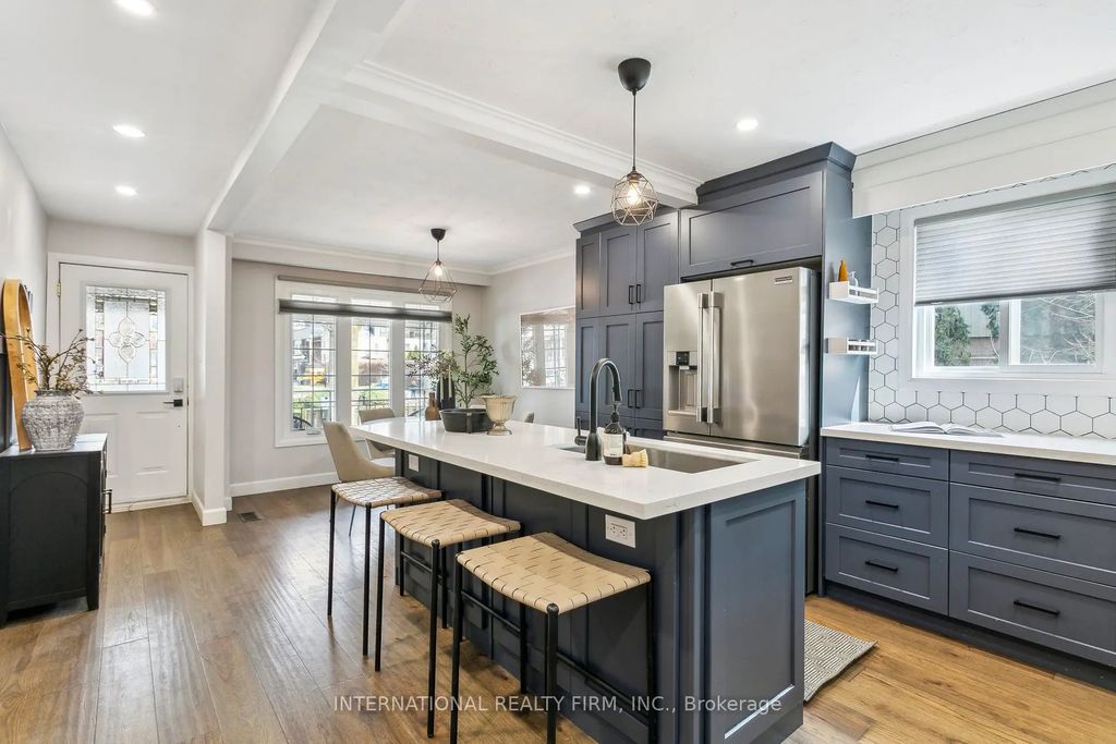 50 Denison Avenue, Toronto C01