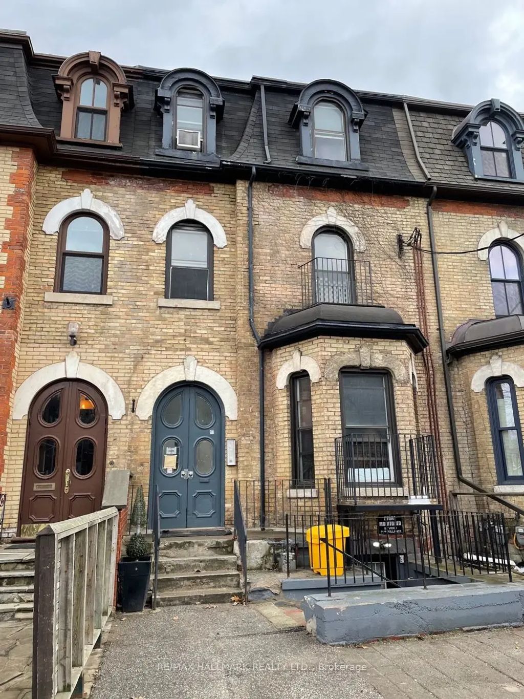 177 Carlton Street, Toronto C08