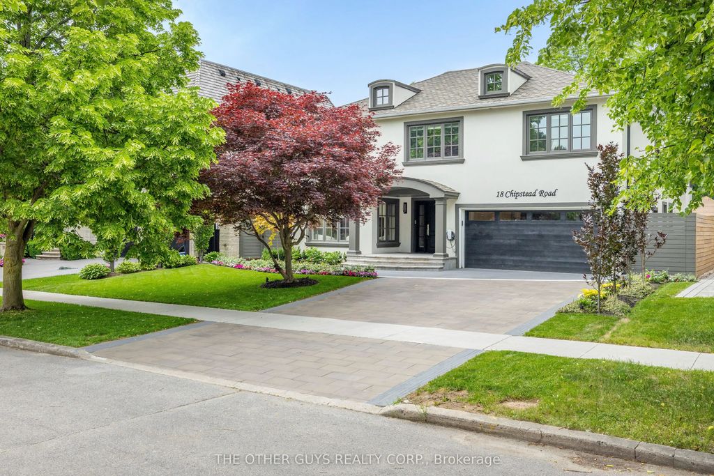 18 Chipstead Road, Toronto C13
