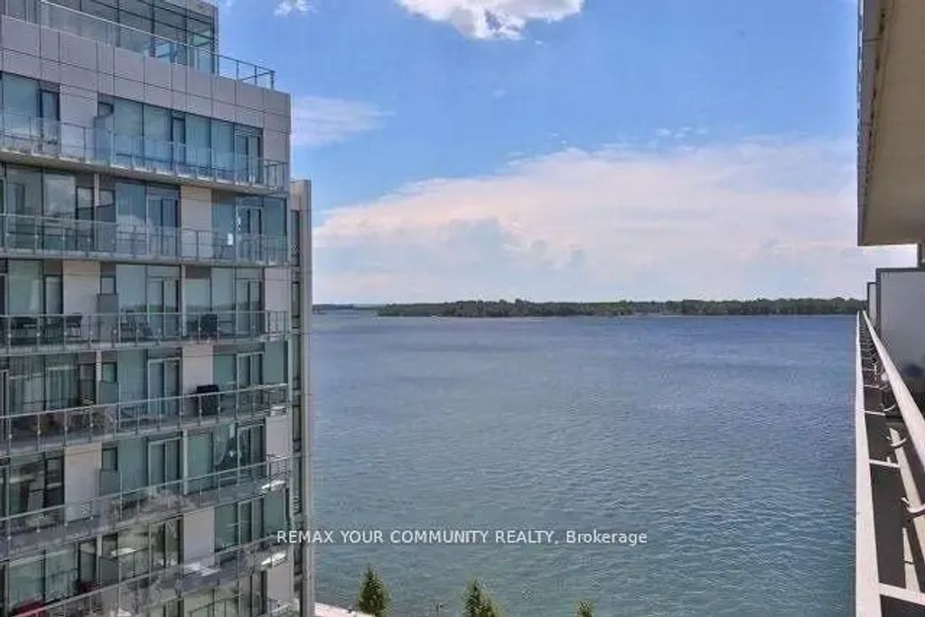 29 Queens Quay E 918, Toronto C08
