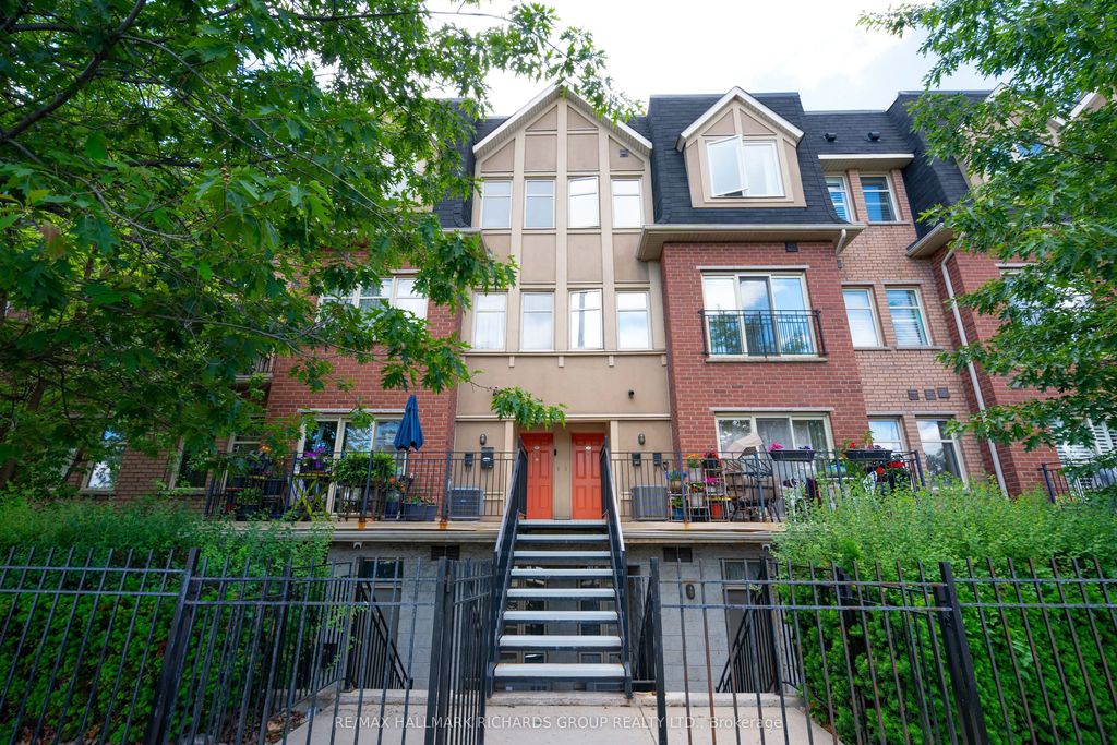 1496 Victoria Park Avenue 245, Toronto C13