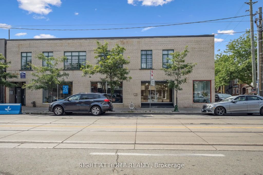 837 Dundas Street W, Toronto C01