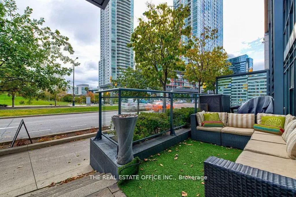 112 Fort York Boulevard G9, Toronto C01