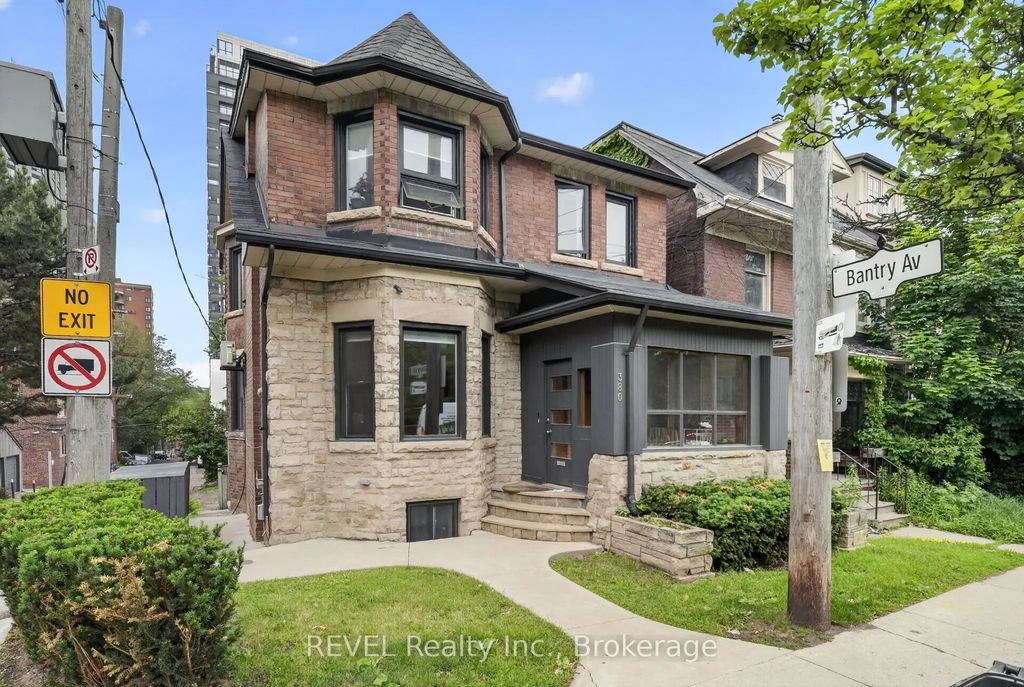 380 Spadina Road, Toronto C03
