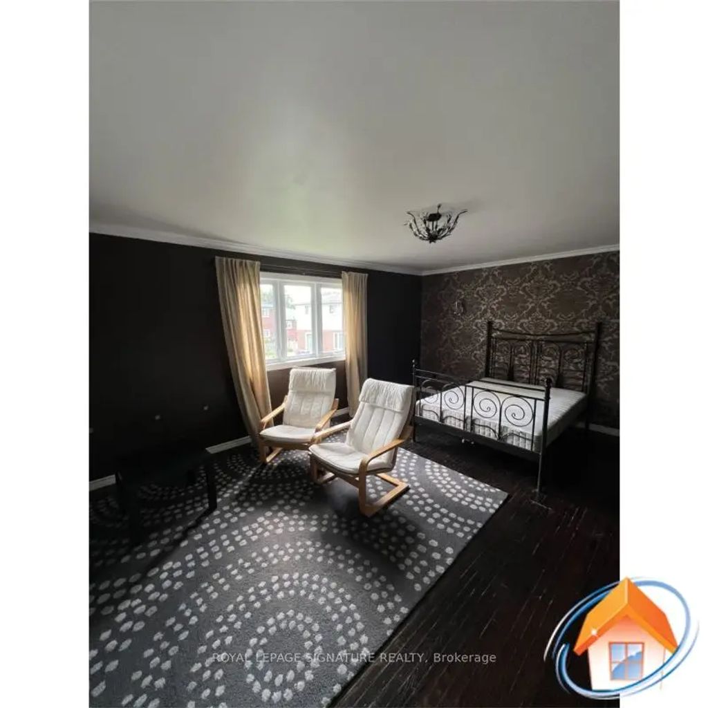 72 Whitehorn Crescent A-1, Toronto C15