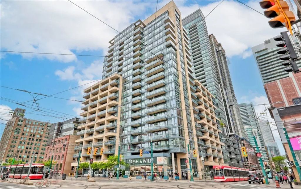 438 King Street W 720, Toronto C01