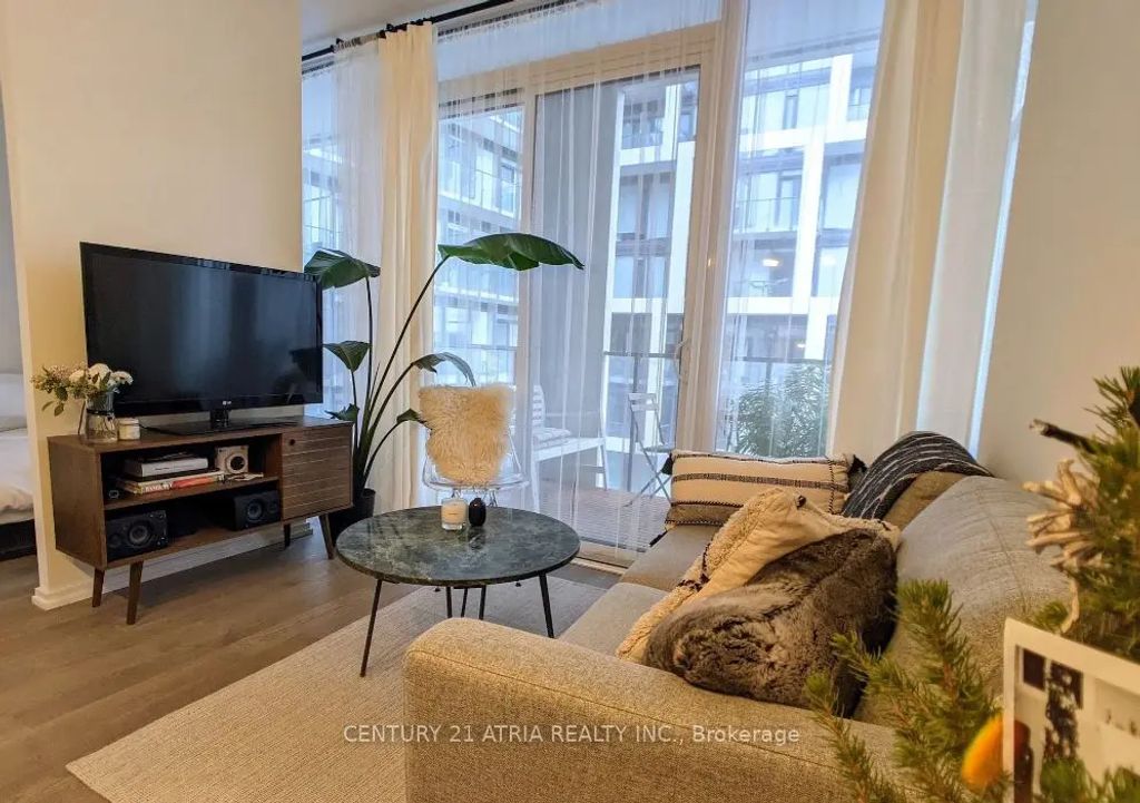 8 Hillsdale Avenue E 1135, Toronto C10