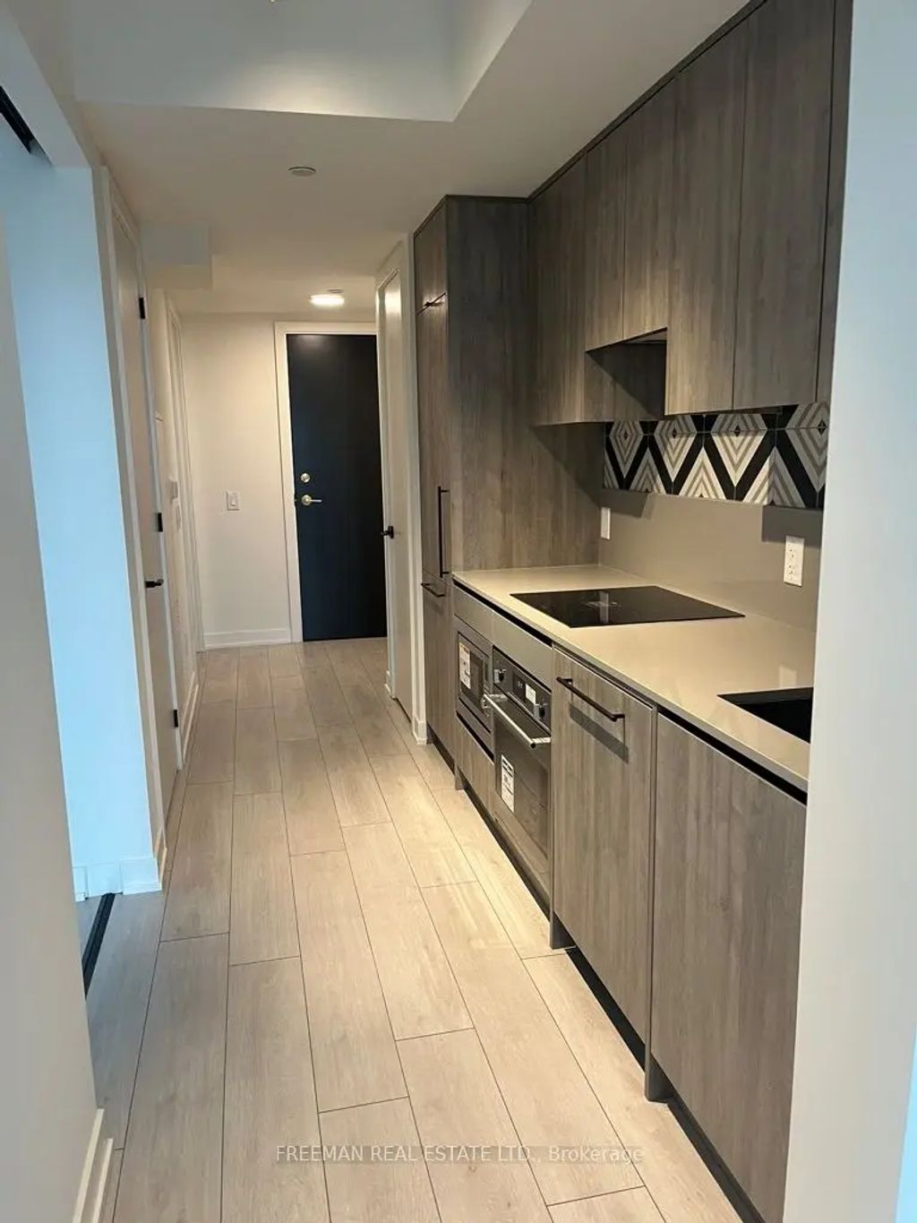 5 Lakeview Avenue 406, Toronto C01