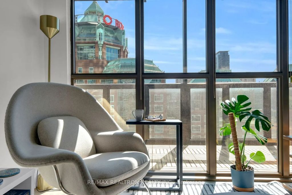 101 Charles Street E 1311, Toronto C08