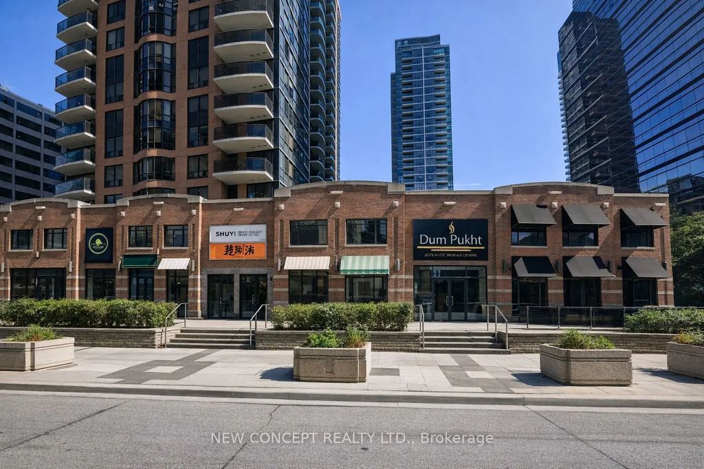 35 Sheppard Avenue E, Toronto C14