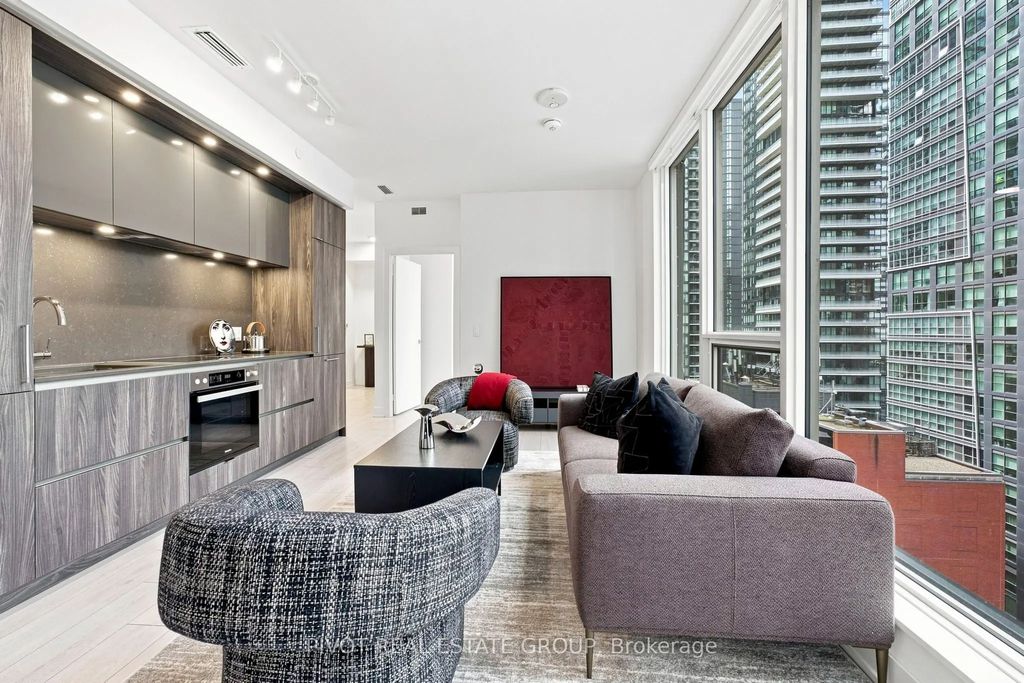 15 Mercer Street 1206, Toronto C01