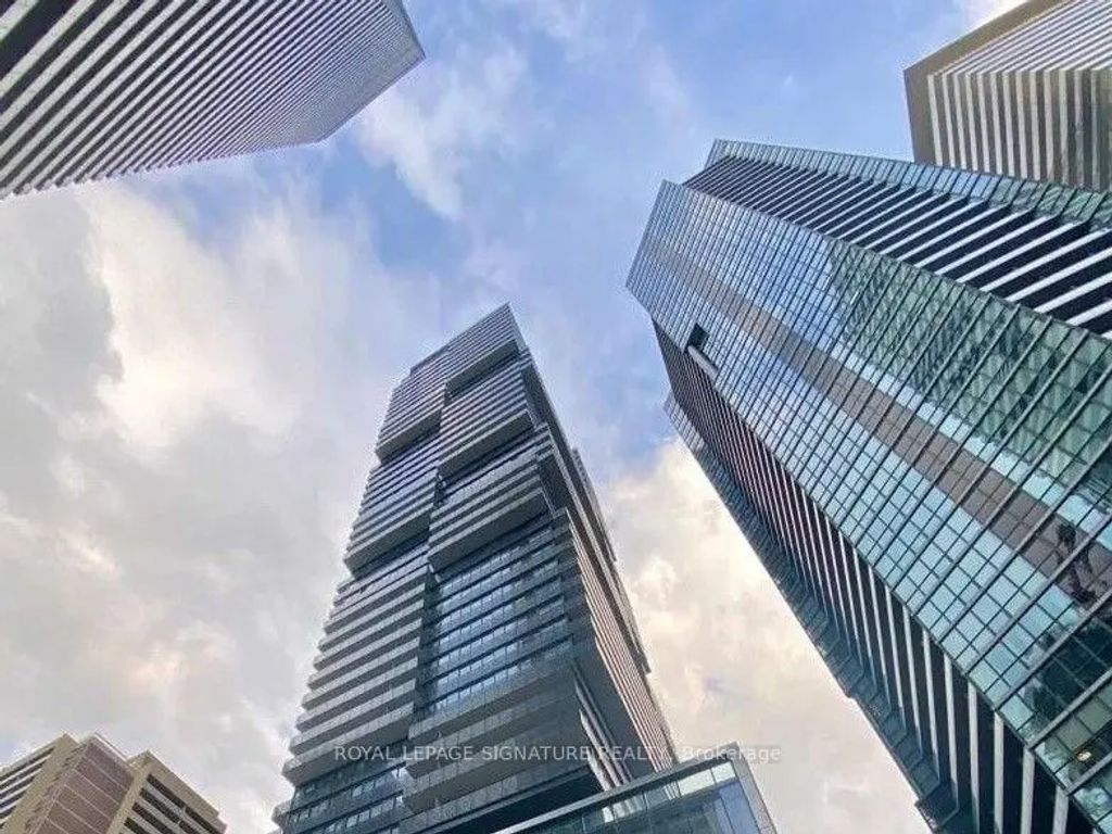 55 Charles Street E 4002, Toronto C08