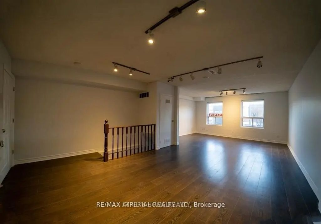 3334 A Yonge Street 2nd Fl, Toronto C04