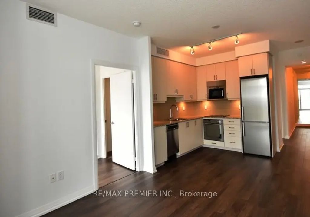 55 Ann O'reilly Road 2302, Toronto C15