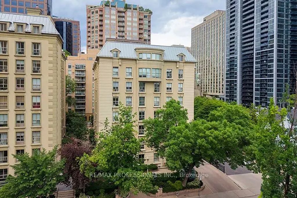 88 Charles Street E 702, Toronto C08