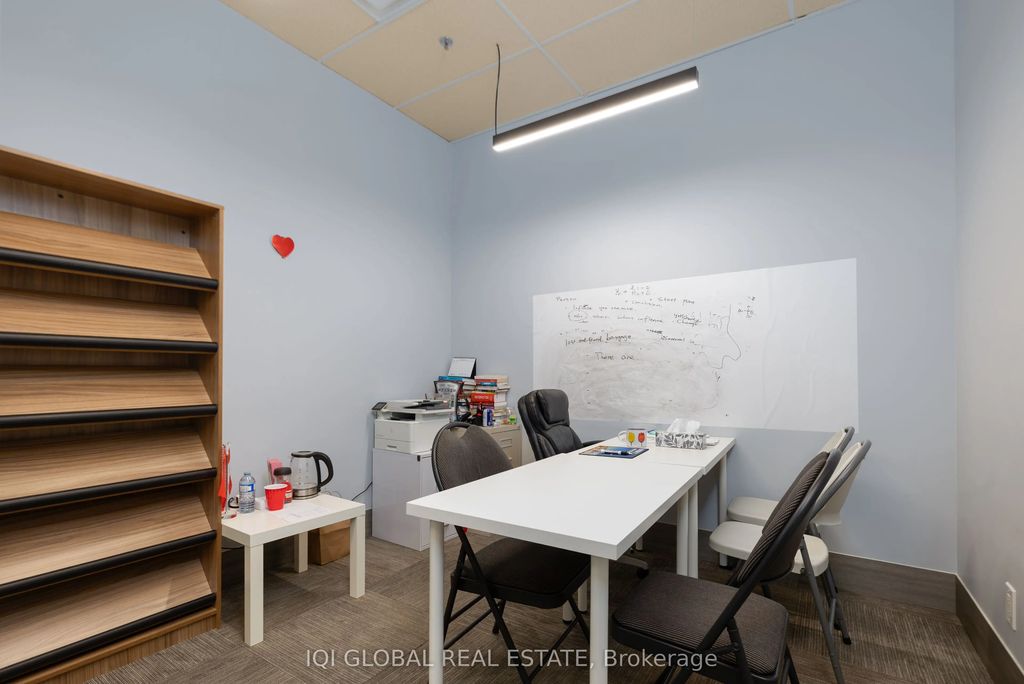 60 Scarsdale Road 112, Toronto C13