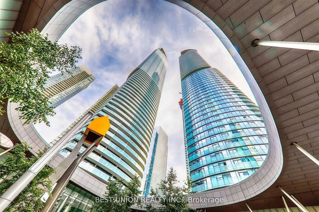 14 York Street 5706, Toronto C01