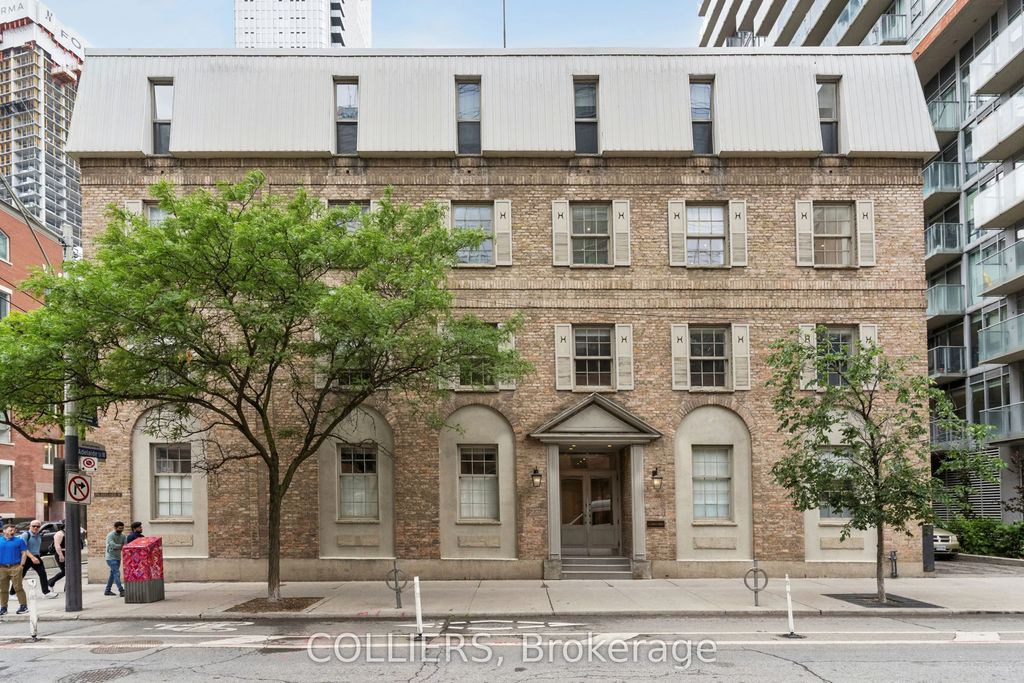 116 Simcoe Street 100, Toronto C01