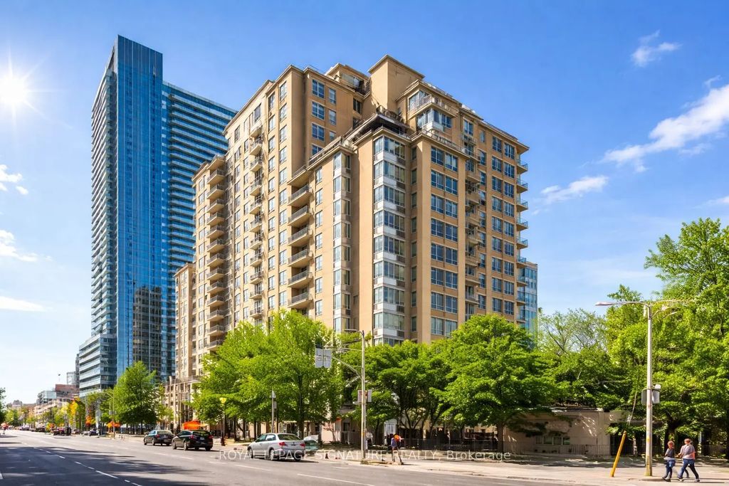 123 Eglinton Avenue E 813, Toronto C10