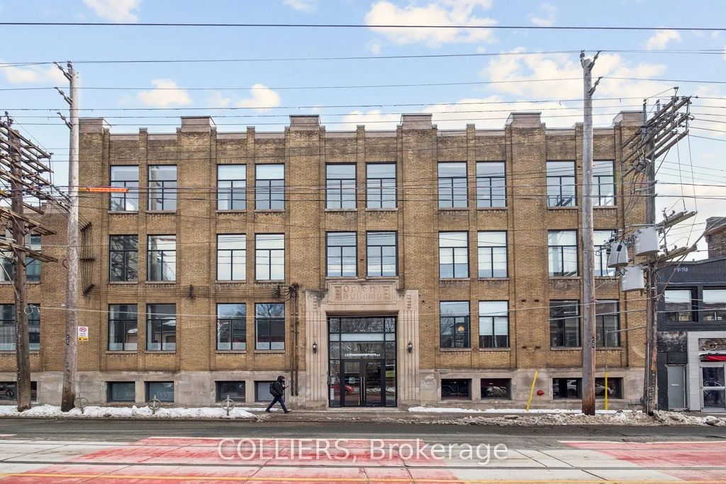 183 Bathurst Street 401, Toronto C01