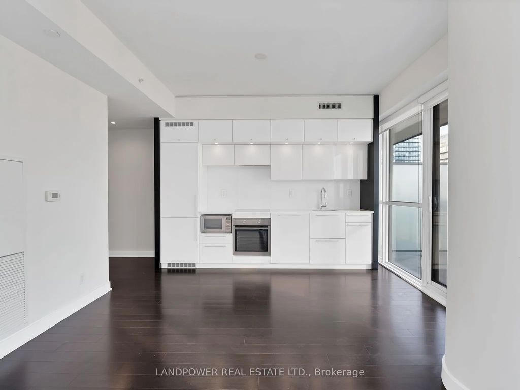 15 Grenville Street 2609, Toronto C01