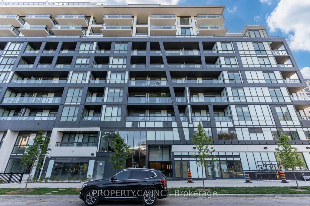 6 Greenbriar Road 106, Toronto C15