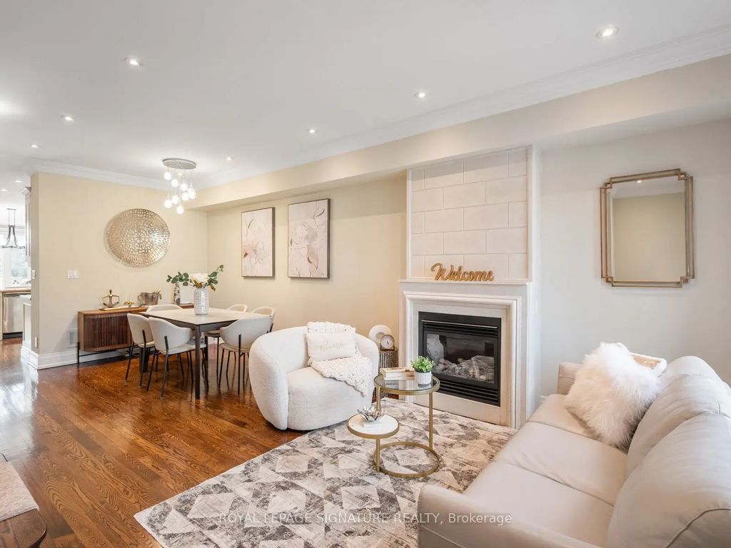 3002 Bayview Avenue, Toronto C14