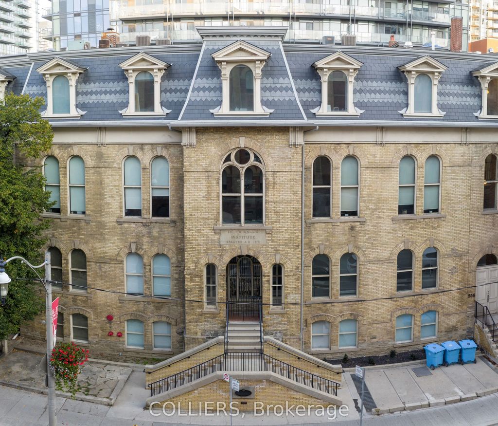 256 Adelaide Street E 300, Toronto C08