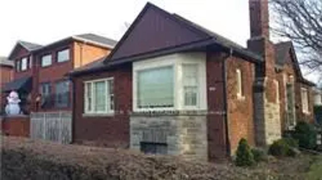 389 Lawrence Avenue W, Toronto C04