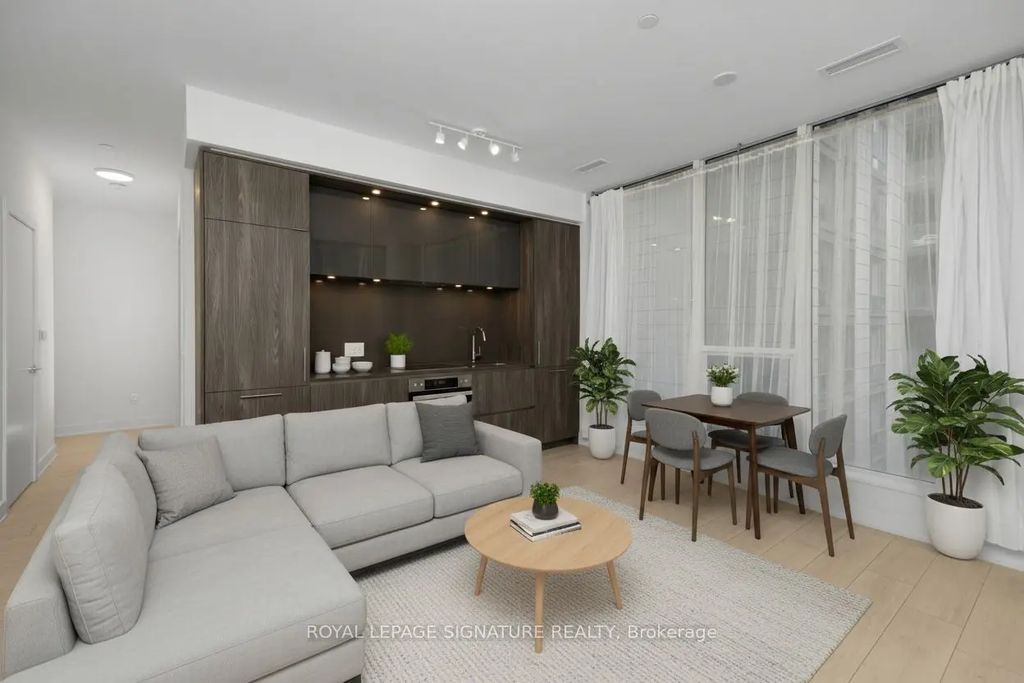 15 Mercer Street 525, Toronto C01