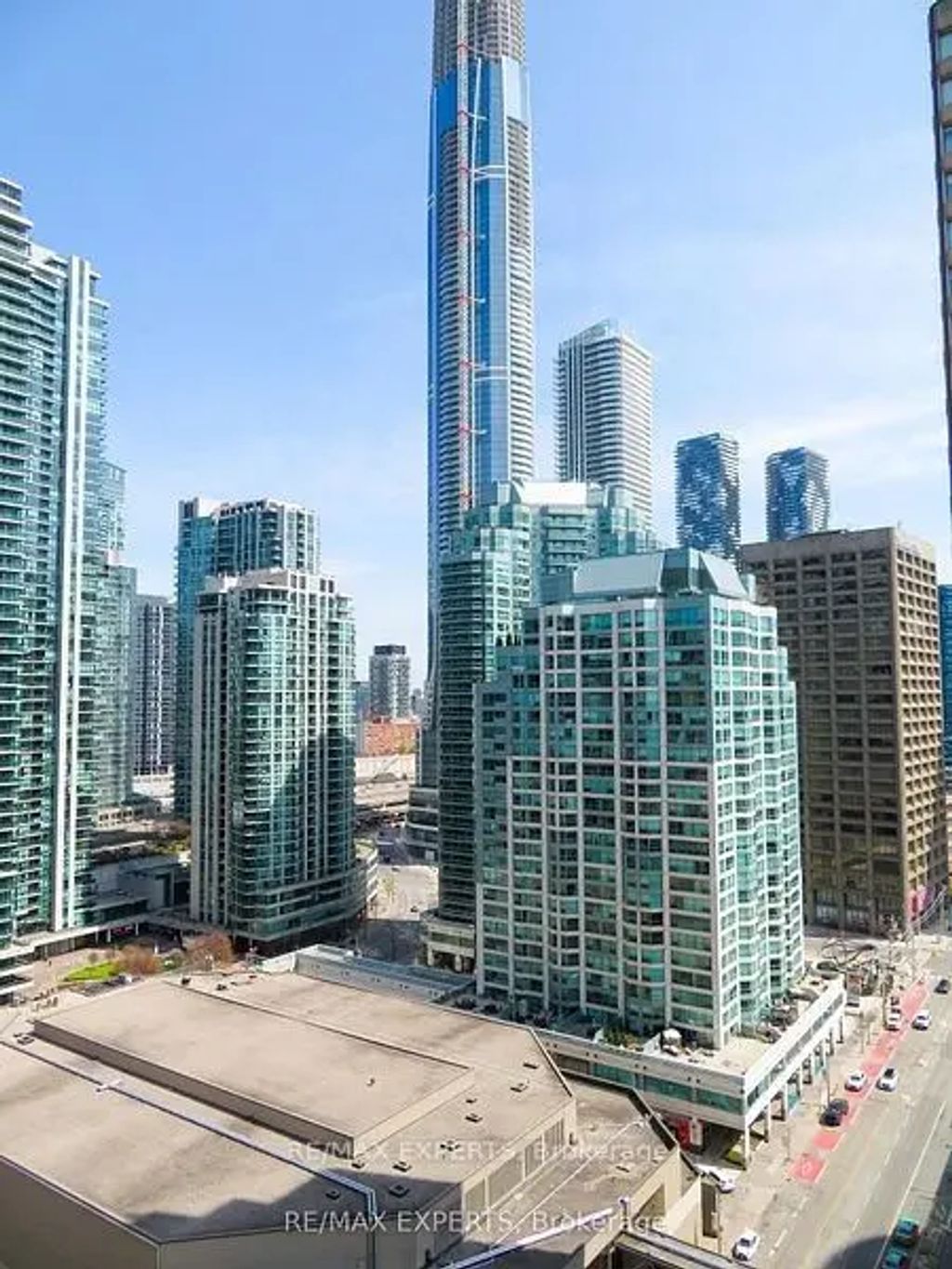 33 Harbour Square 1013, Toronto C01