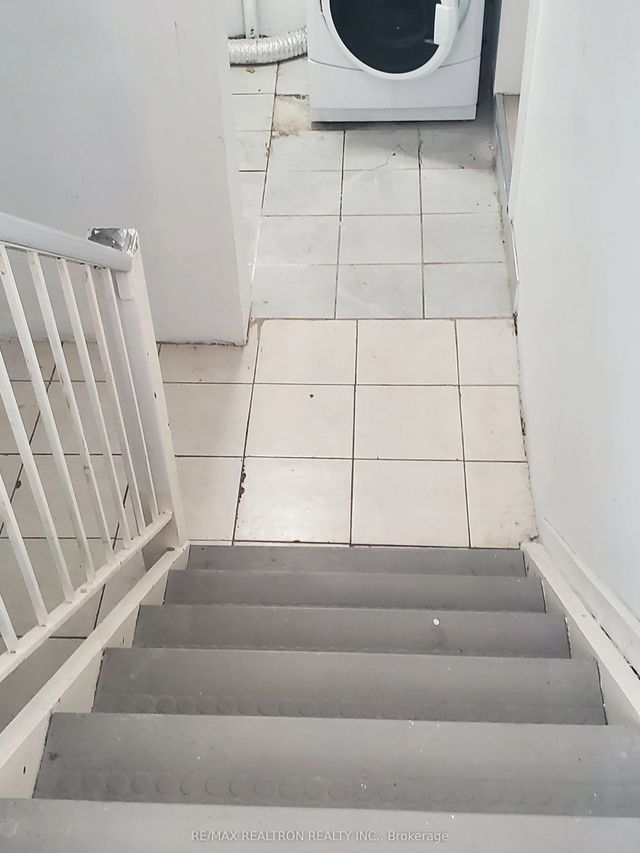 234 Wilmington Avenue #1, Toronto C06