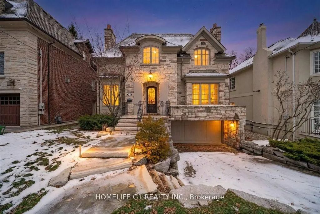 210 St Leonards Avenue, Toronto C12