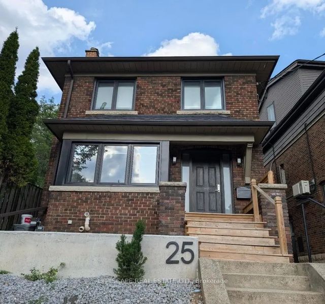 25 Oswald Crescent, Toronto C10