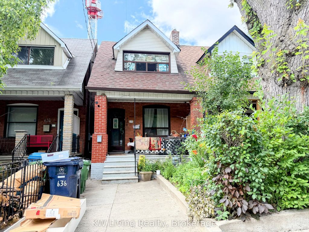 636 Clinton Street, Toronto C02