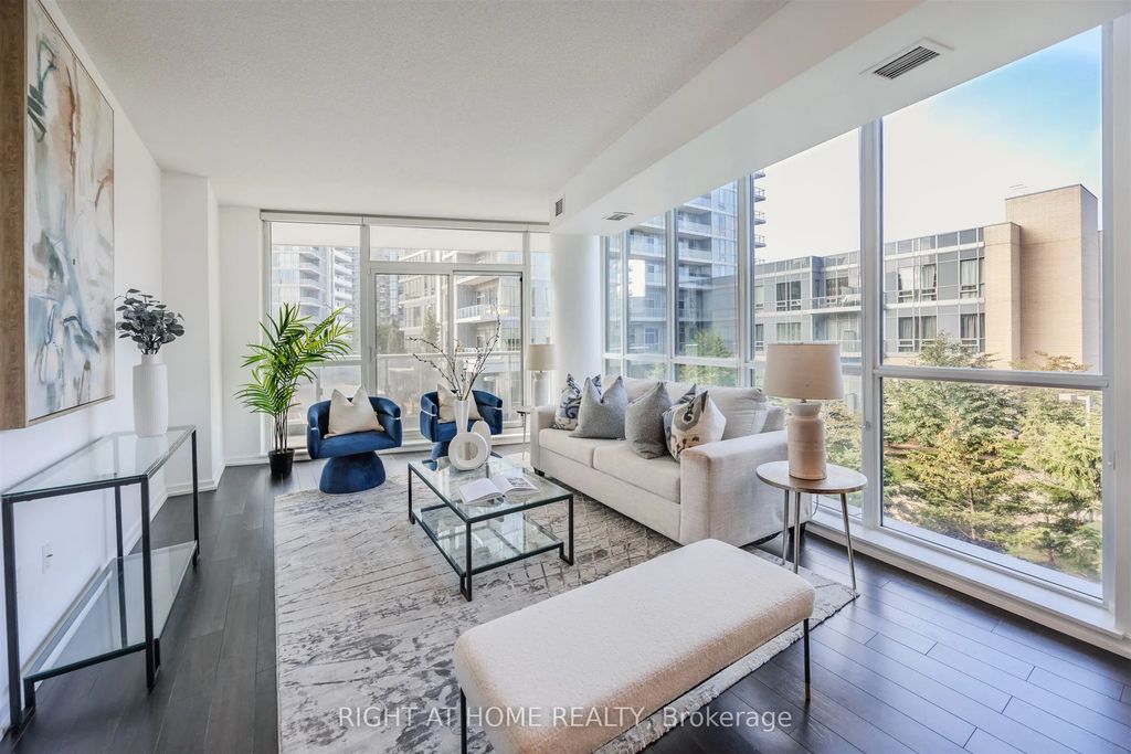 70 Forest Manor Road 206, Toronto C15