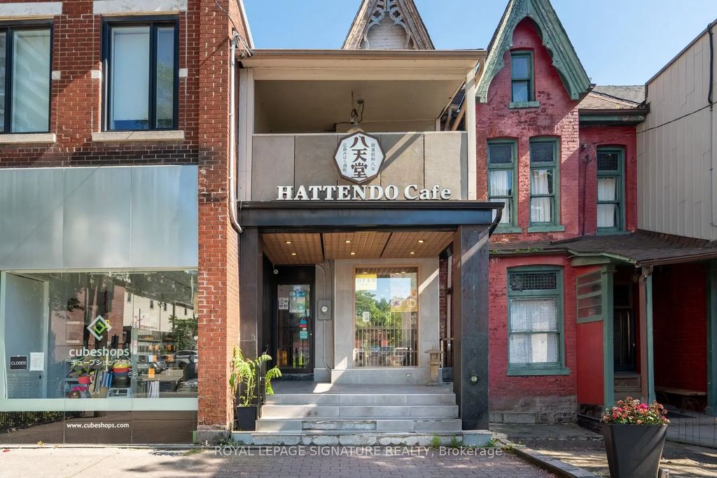 13 Baldwin Street, Toronto C01