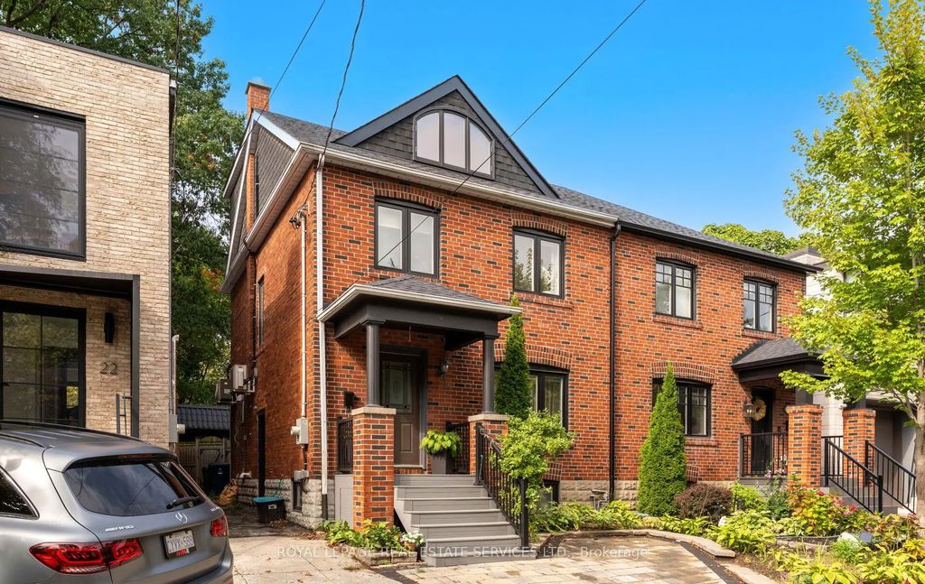 24 Mann Avenue, Toronto C10