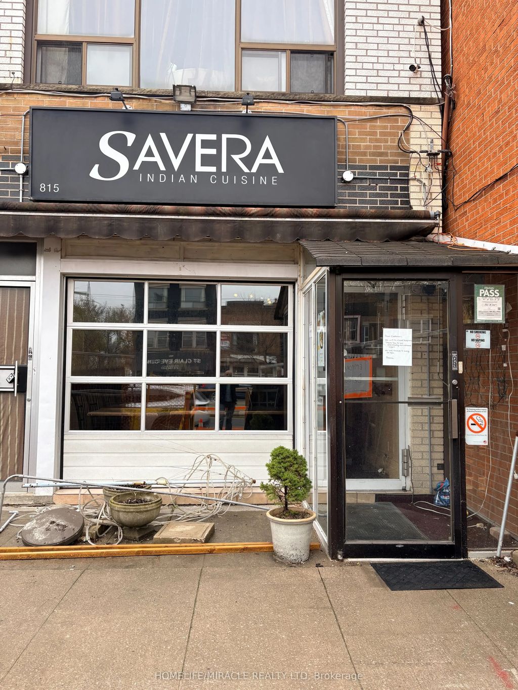 815 St Clair Avenue W, Toronto C03