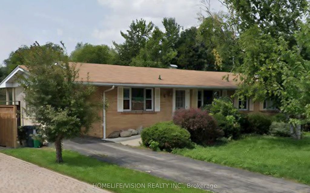 6 Brenham Crescent, Toronto C14