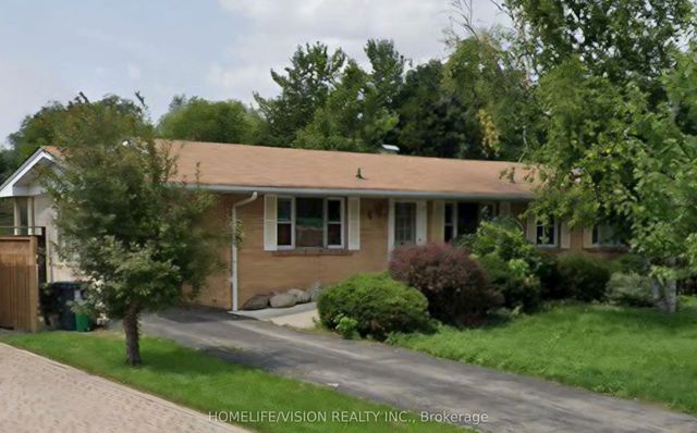 6 Brenham Crescent, Toronto C14