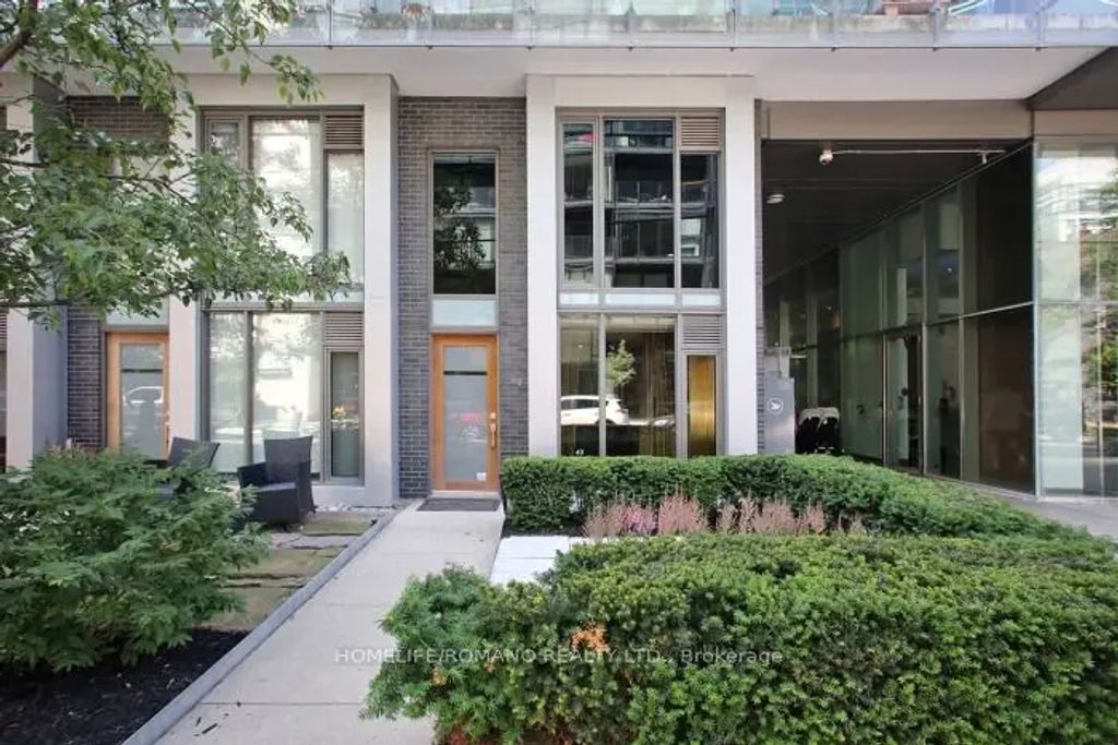 49 Stewart Street 101, Toronto C01