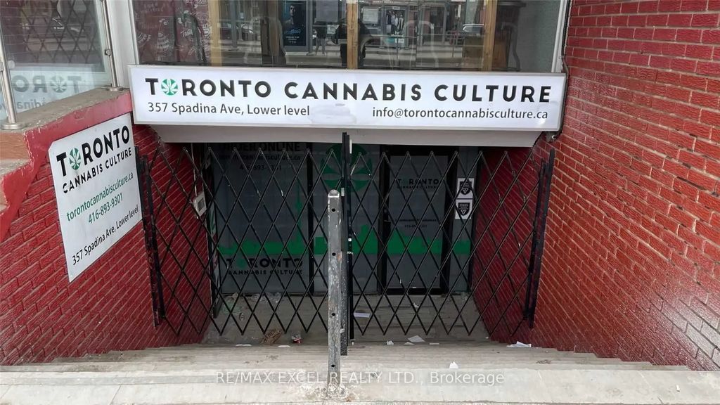 357 Spadina Avenue Lower, Toronto C01