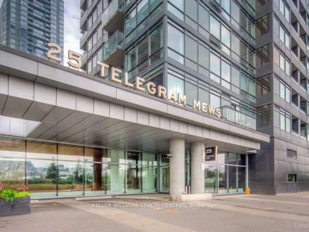 25 Telegram Mews 305, Toronto C01