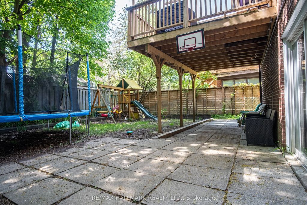 399 Lawrence Avenue W Basement, Toronto C04