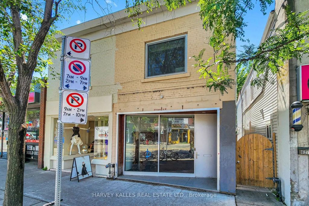 819 Dundas Street W, Toronto C01