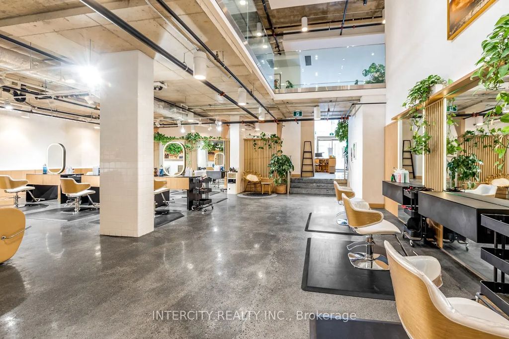 277 Davenport Road 102, Toronto C02