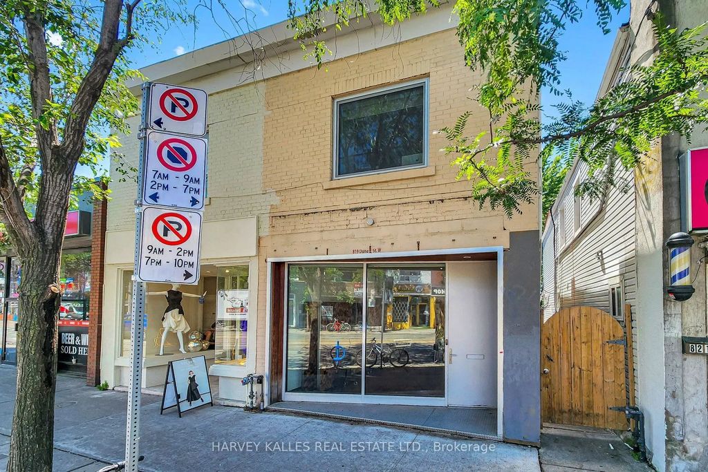 819 Dundas Street W, Toronto C01