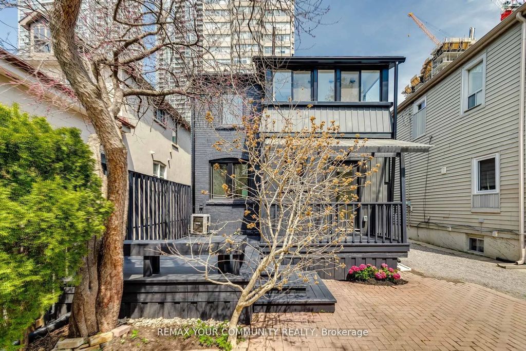 47 Soudan Avenue, Toronto C10